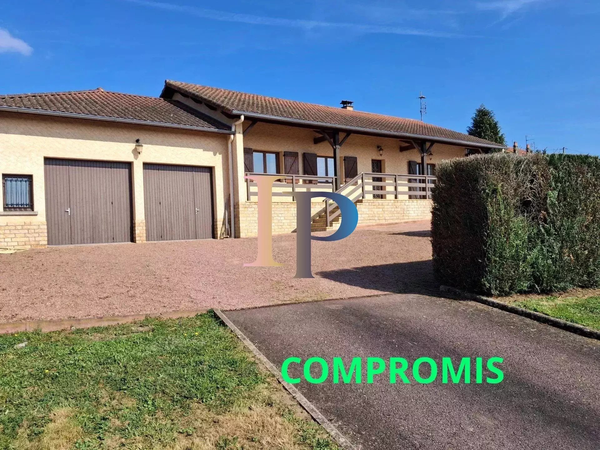 Maison à vendre, 104m², Pouilly-sous-Charlieu