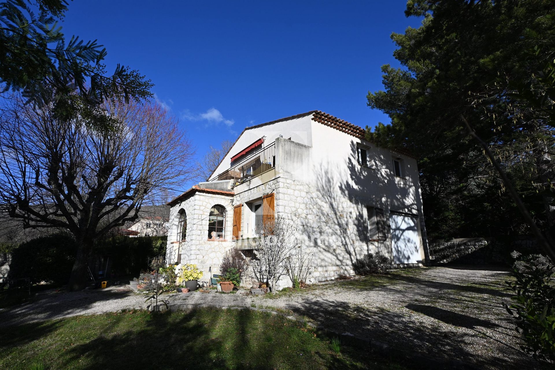 Appartement à vendre, 81m², Saint-Vallier-de-Thiey