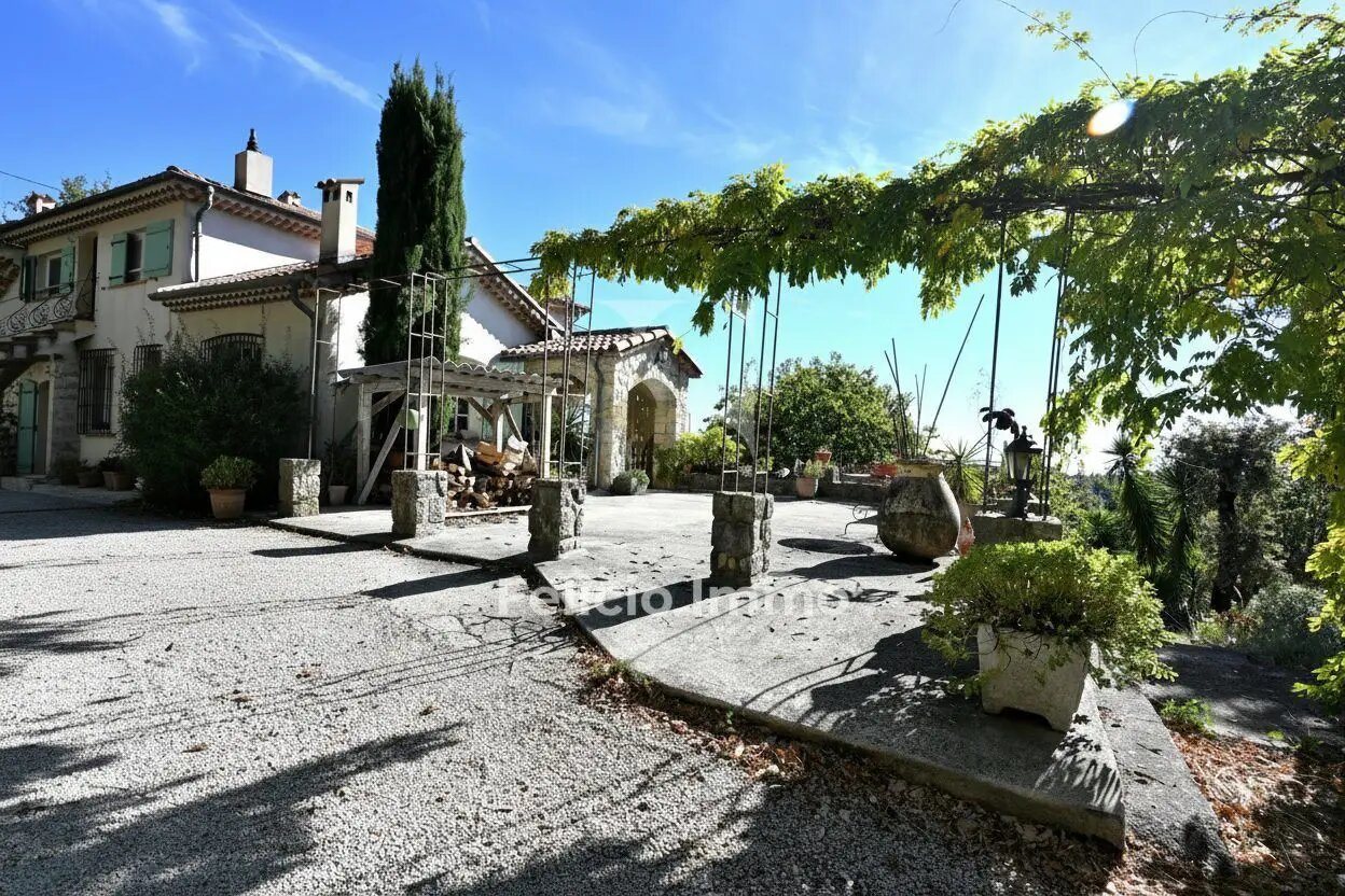 Appartement à vendre, 112m², Châteauneuf-Grasse