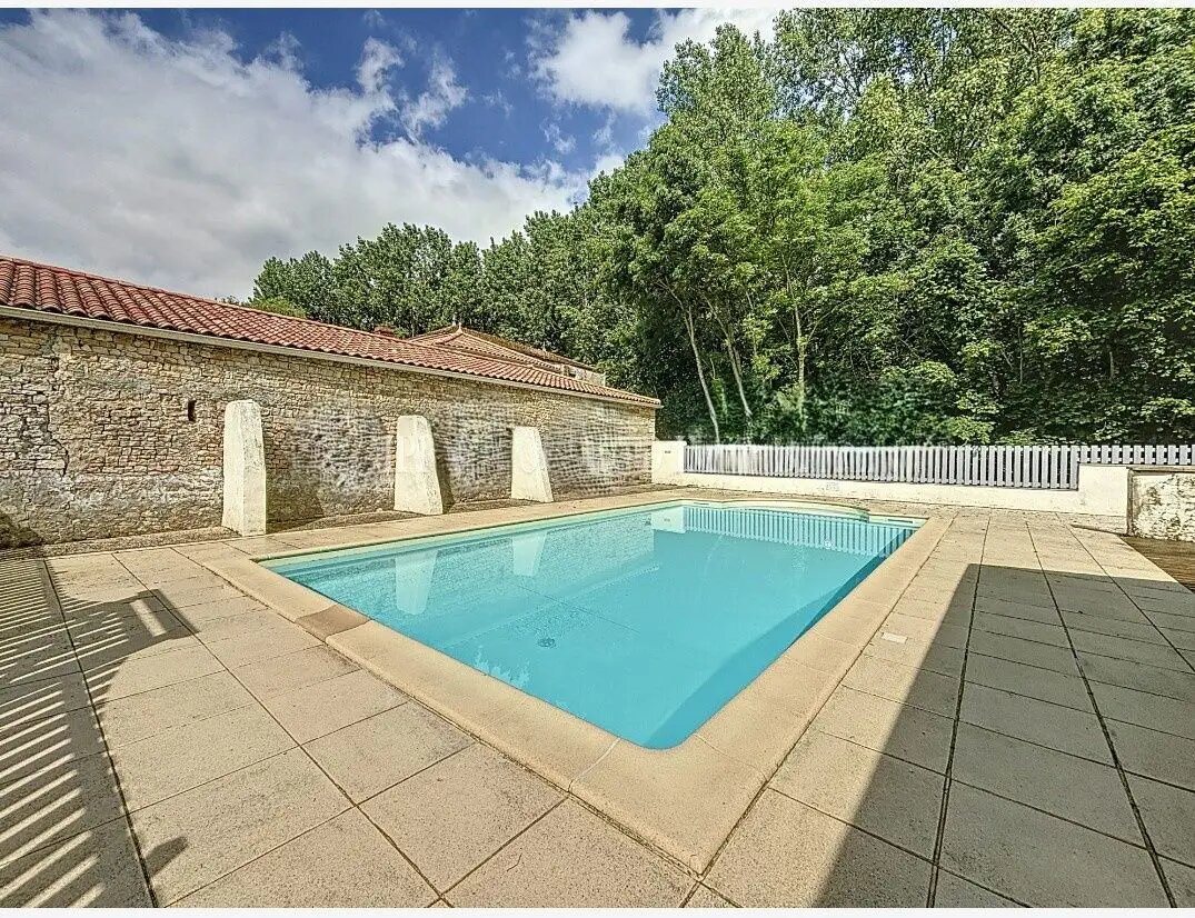 Maison à vendre, 440m², Mareuil-sur-Lay-Dissais