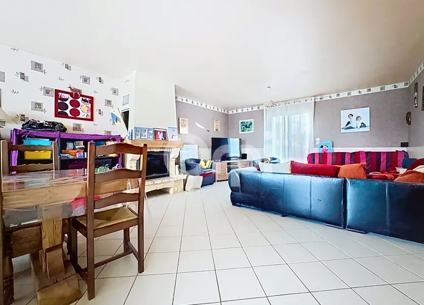 Maison à vendre, 122m², Le Palais-sur-Vienne