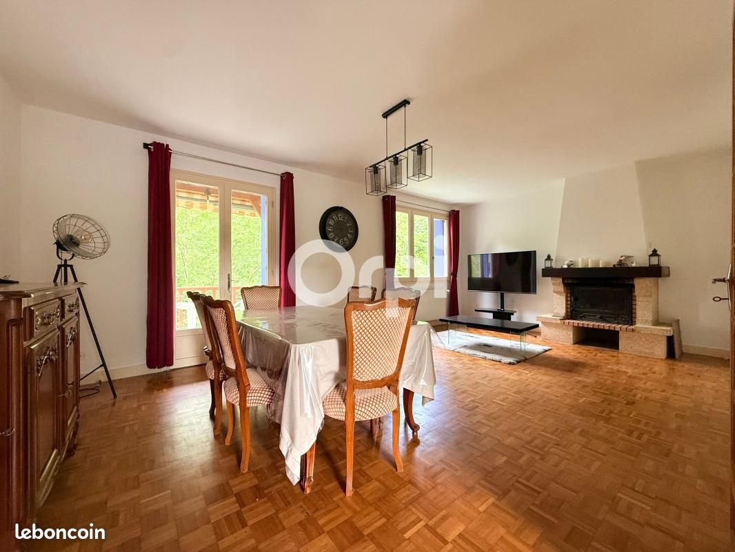 Maison à vendre, 94m², Saint-Laurent-sur-Gorre