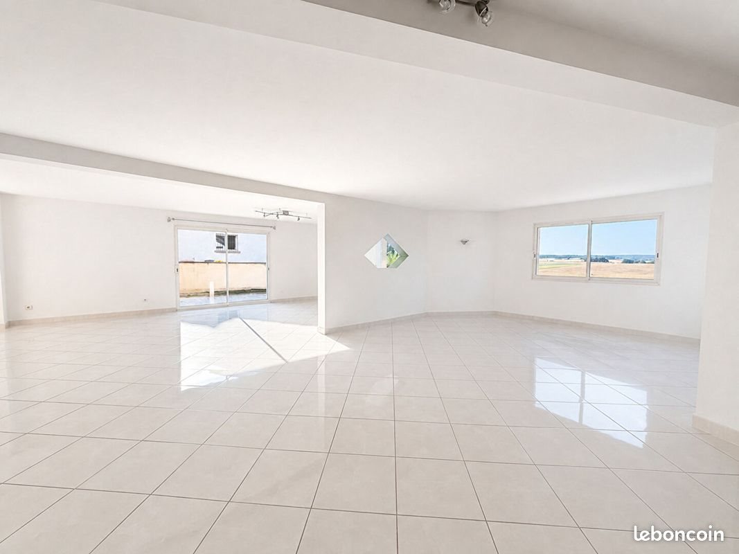 Maison à vendre, 240m², Pusy-et-Épenoux