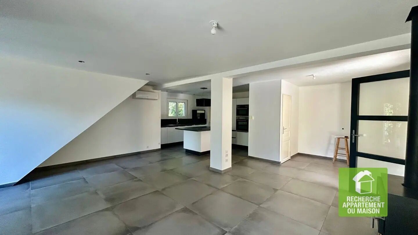 Maison à vendre, 115m², Leyrieu