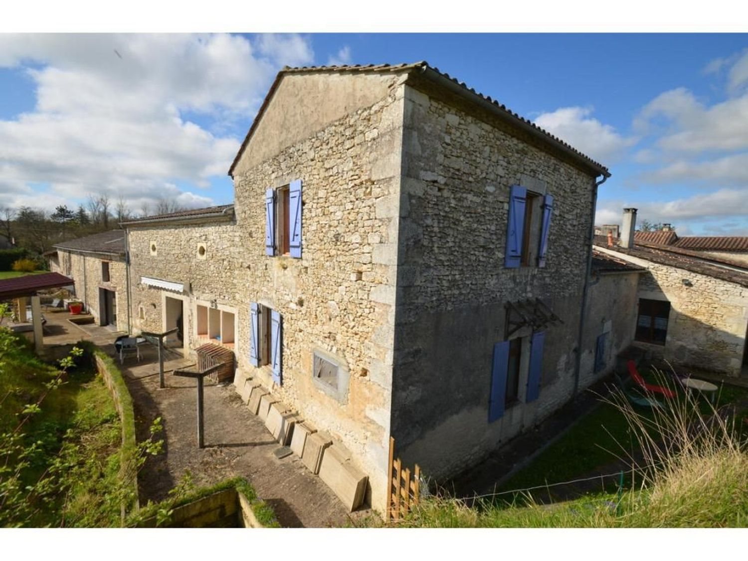 Maison à vendre, 385m², La Roquille