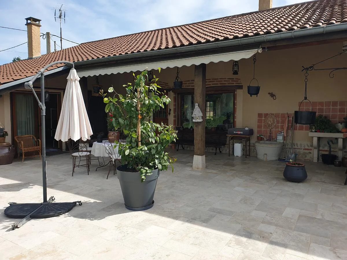 Maison à vendre, 199m², Neuville-les-Dames