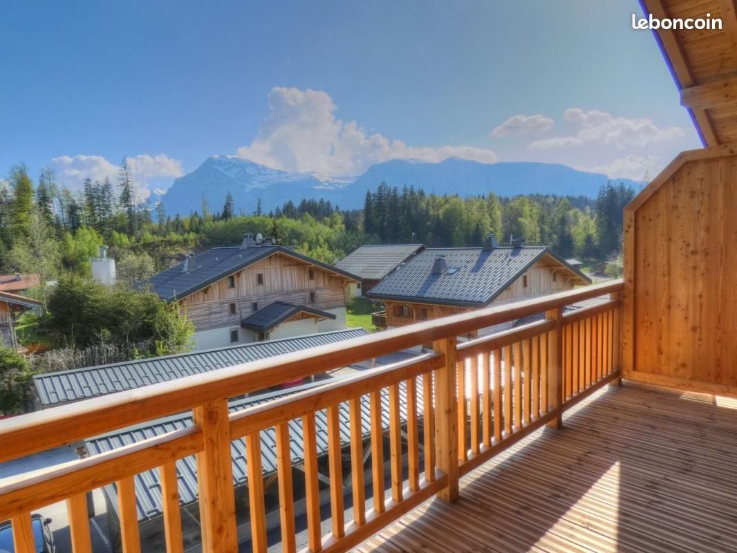 Appartement à vendre, 121m², Arâches-la-Frasse (Les Carroz d'Arâches)
