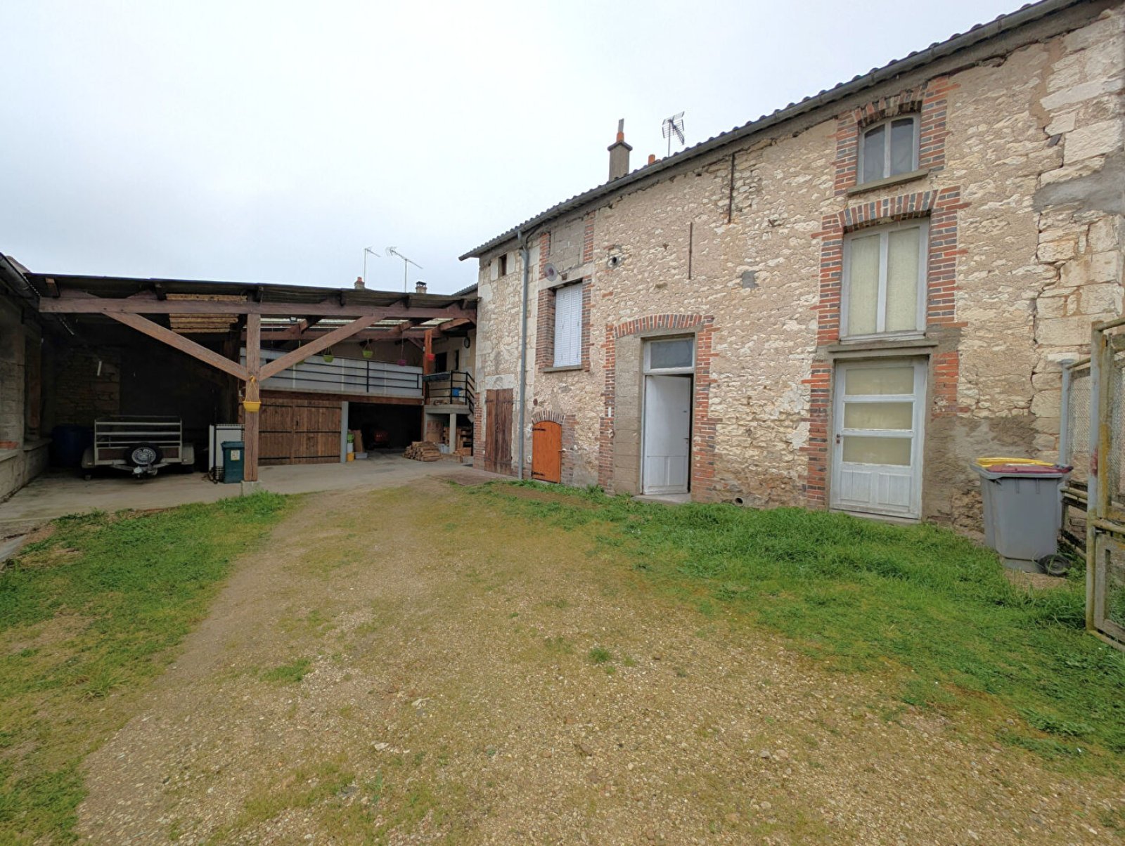 Maison à vendre, 221m², Champlay