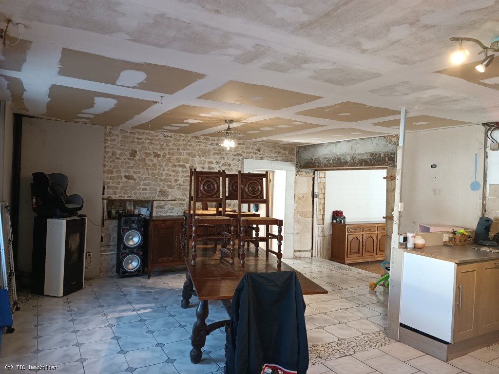 Maison à vendre, 106m², Ruffec