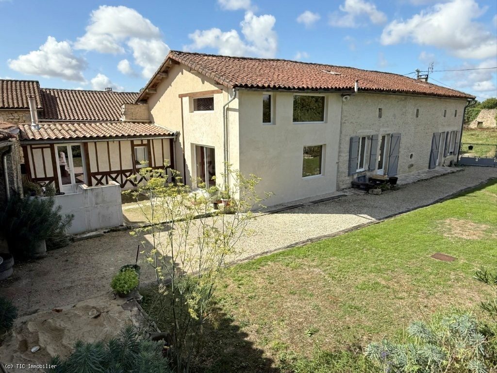 Maison à vendre, 195m², Verteuil-sur-Charente