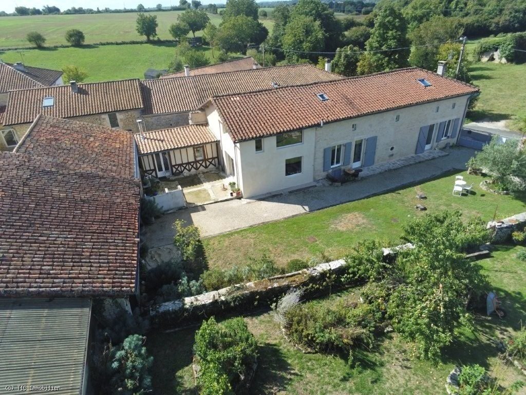 Maison à vendre, 195m², Verteuil-sur-Charente