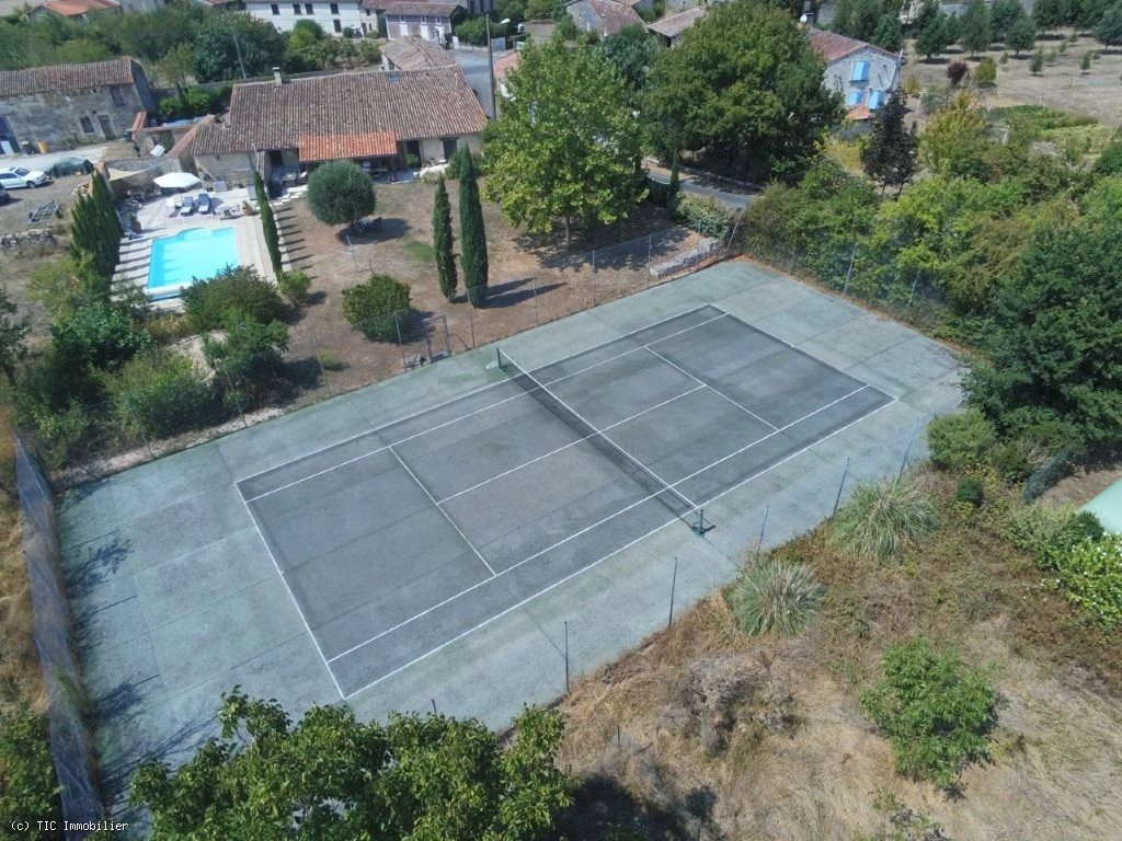 Maison à vendre, 201m², Villefagnan