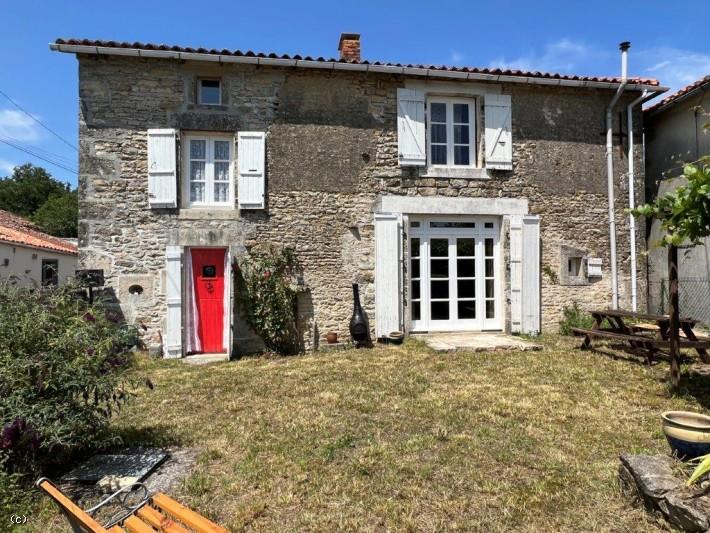 Maison à vendre, 120m², Champagne-Mouton