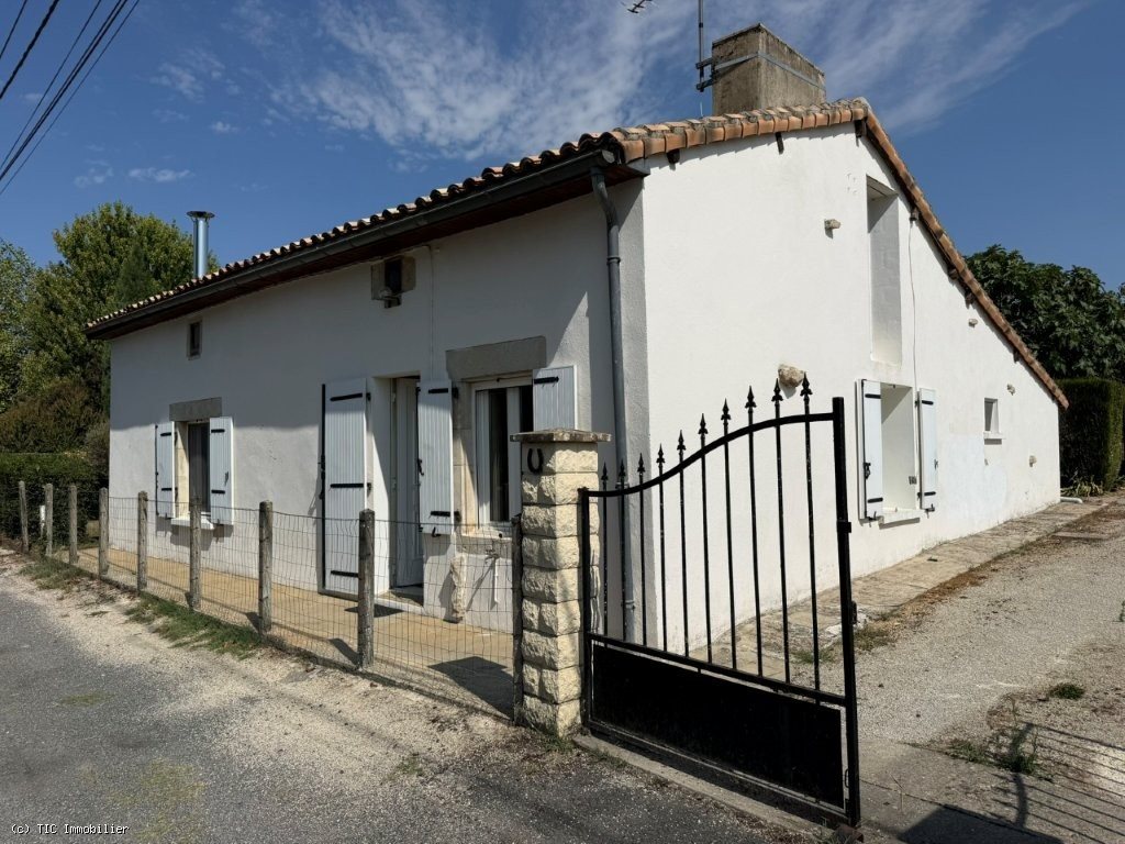 Maison à vendre, 81m², Ruffec