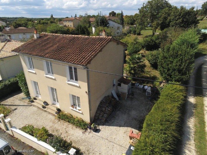 Maison à vendre, 96m², Charroux