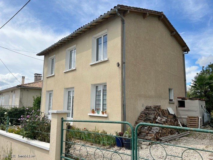 Maison à vendre, 96m², Charroux