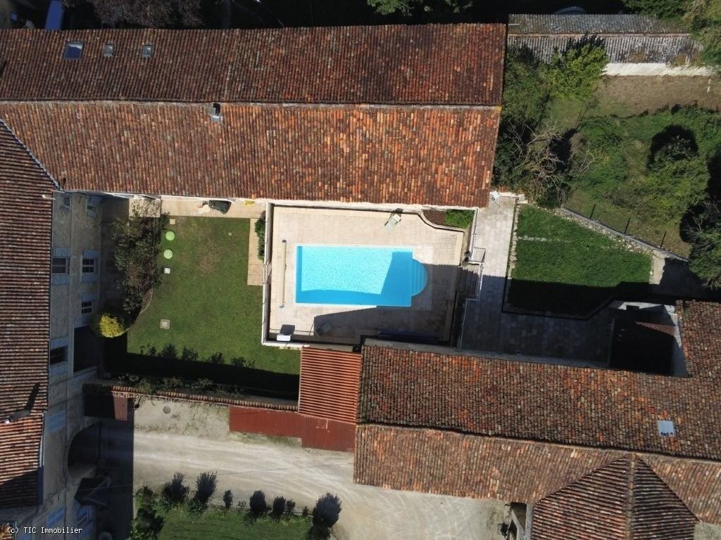Maison à vendre, 392m², Ruffec