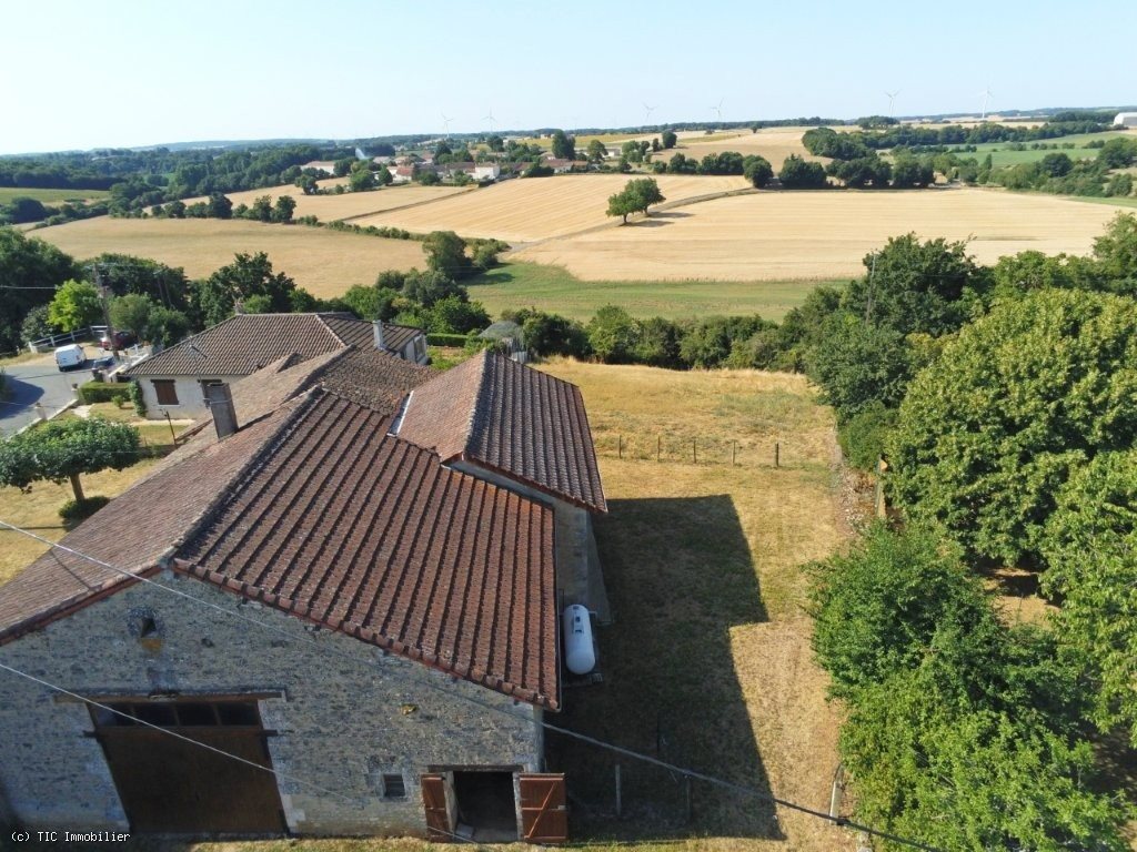 Maison à vendre, 92m², Ruffec