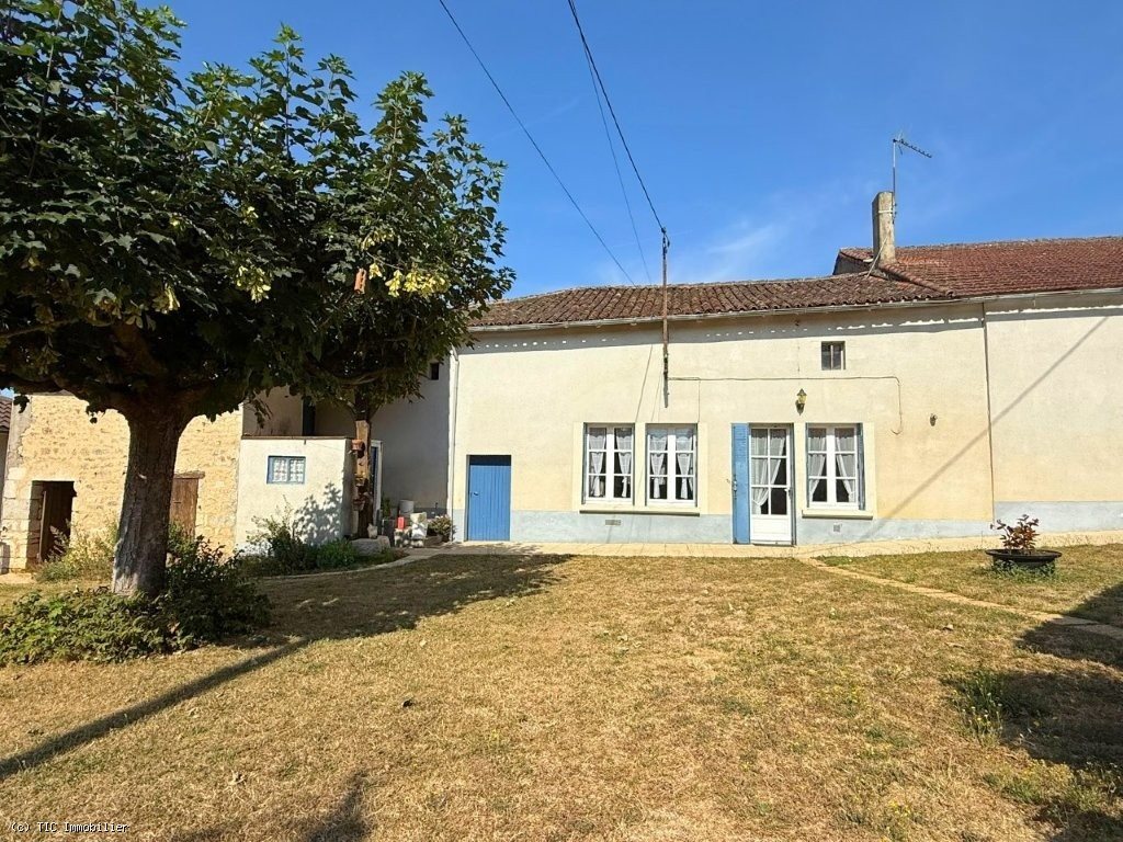 Maison à vendre, 92m², Ruffec