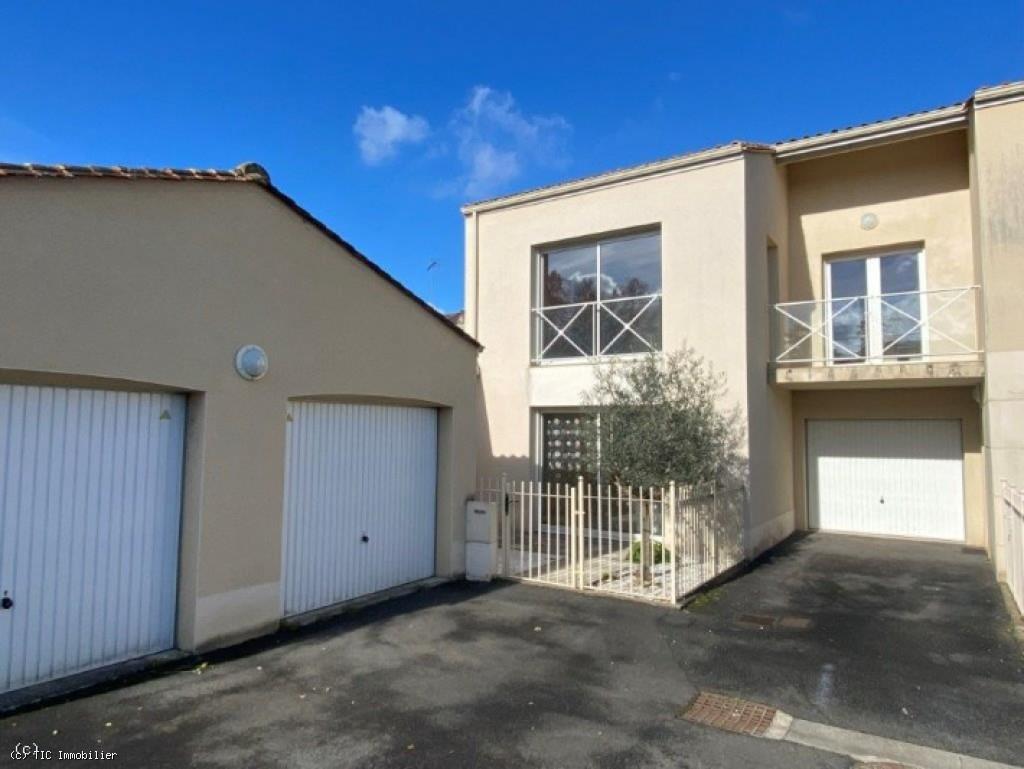 Maison à vendre, 97m², Ruffec