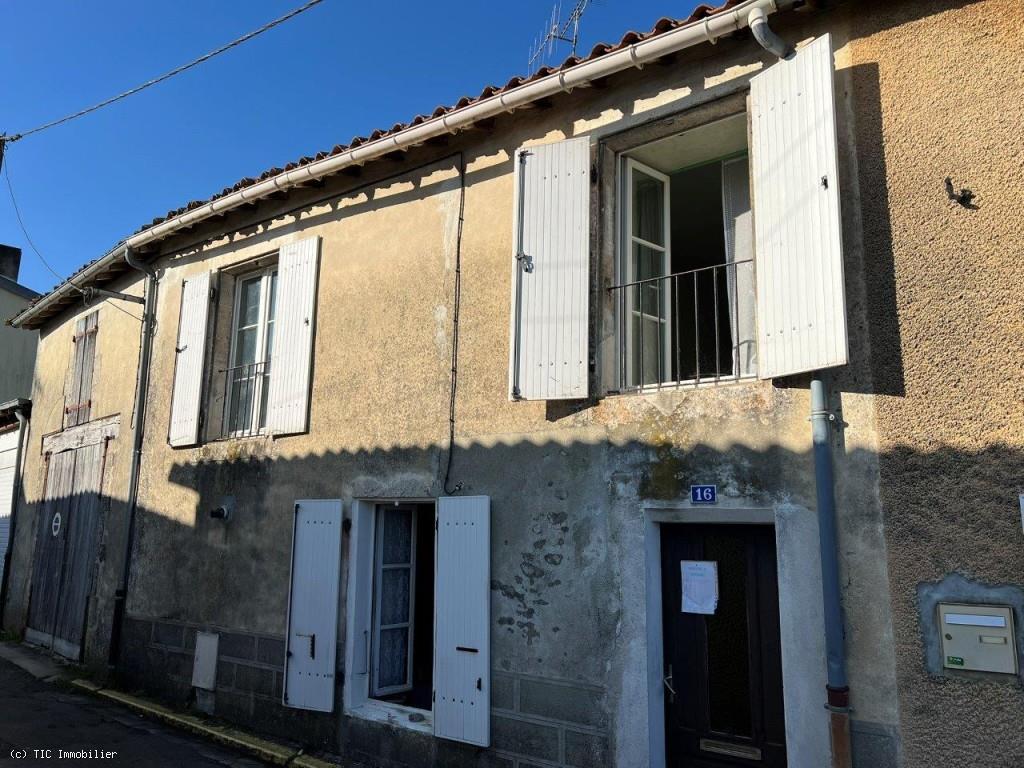 Maison à vendre, 93m², Ruffec