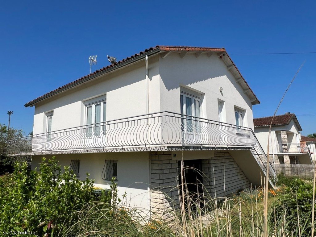 Maison à vendre, 131m², Ruffec