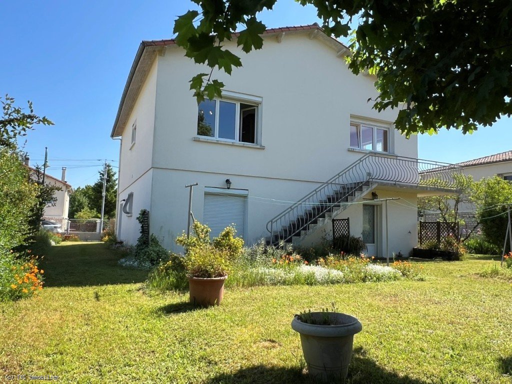 Maison à vendre, 131m², Ruffec