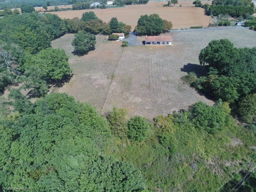Maison à vendre, 142m², Nanteuil-en-Vallée