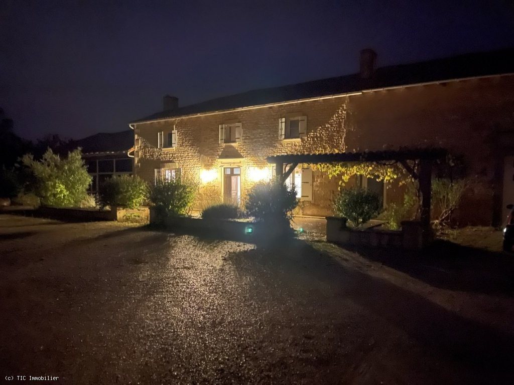 Maison à vendre, 400m², Chef-Boutonne