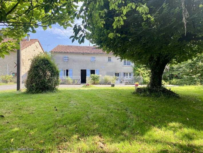 Maison à vendre, 87m², Champagne-Mouton