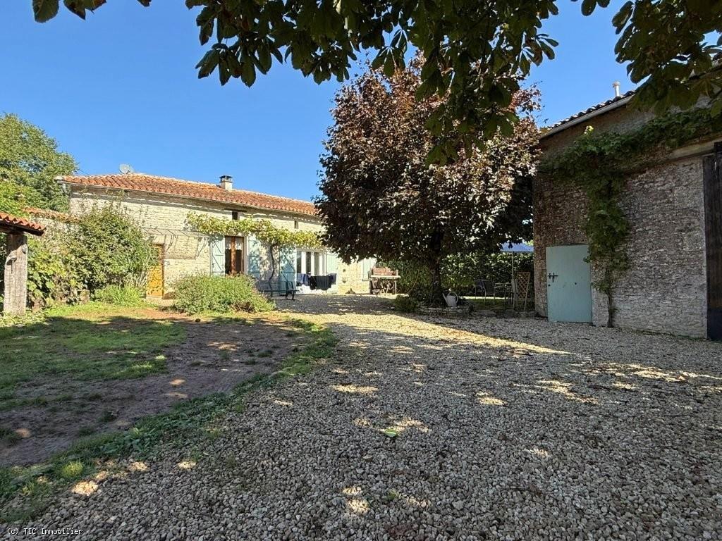 Maison à vendre, 125m², Verteuil-sur-Charente