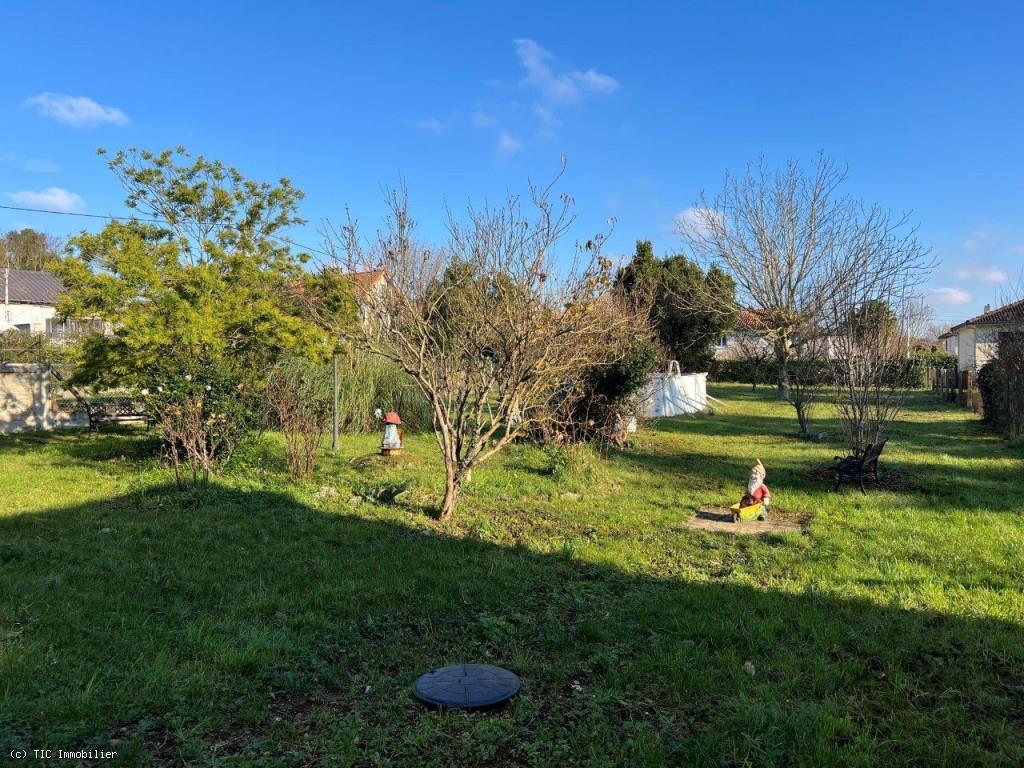 Maison à vendre, 71m², Ruffec