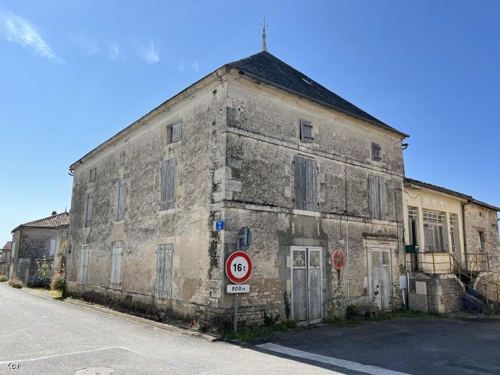 Maison à vendre, 250m², Ruffec
