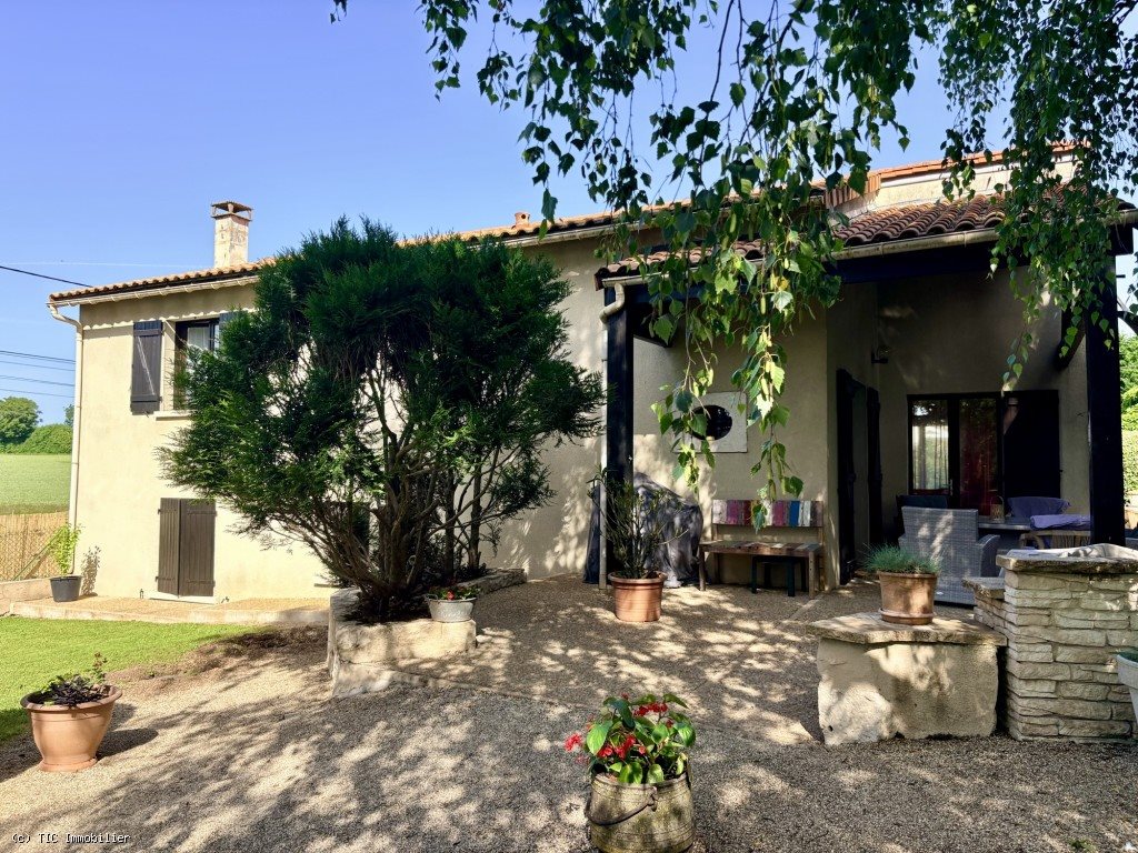 Maison à vendre, 105m², Ruffec