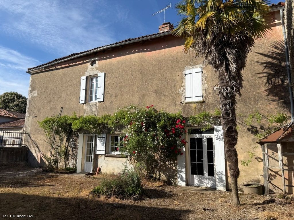 Maison à vendre, 184m², Ruffec