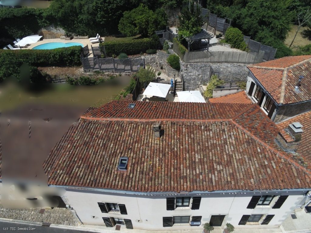 Maison à vendre, 284m², Nanteuil-en-Vallée