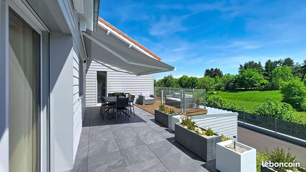 Maison à vendre, 233m², Aydat