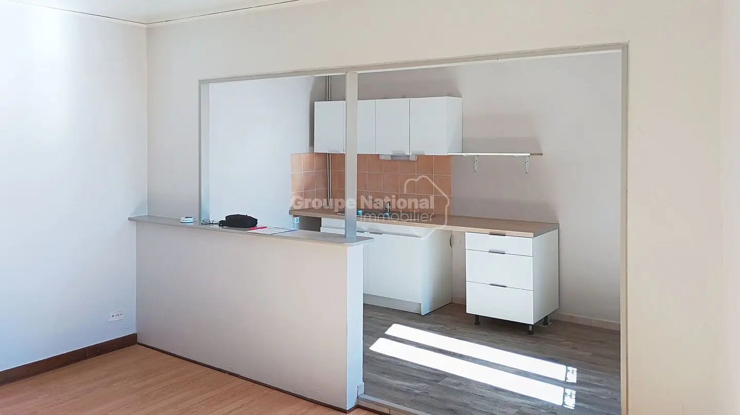 Appartement à louer, 65m², Bourg-Saint-Andéol