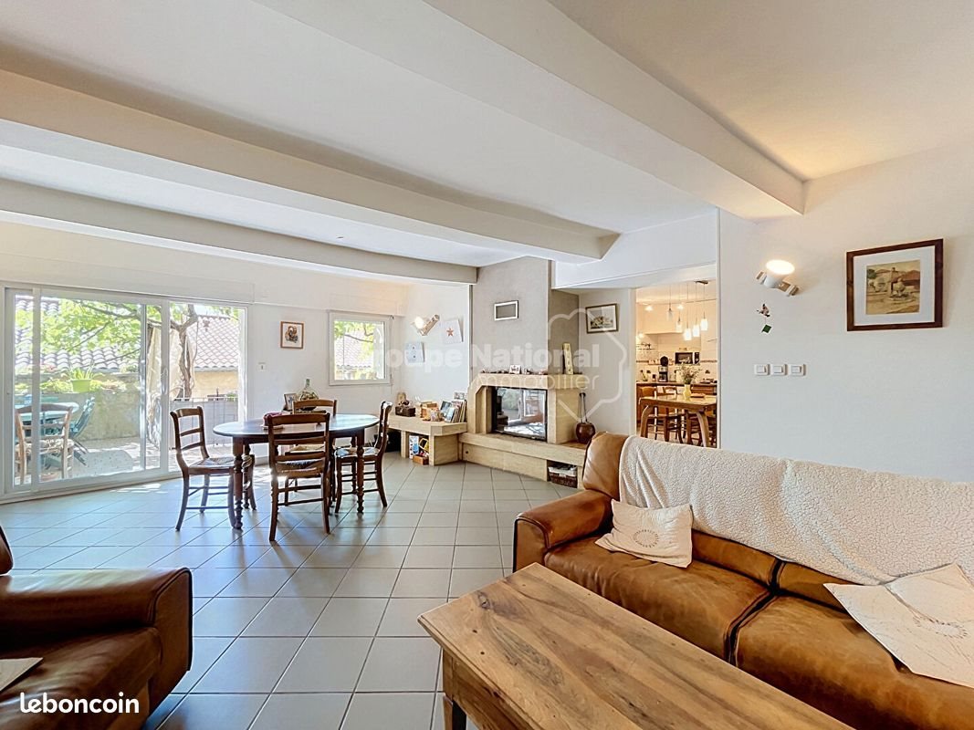 Maison à vendre, 238m², Rochegude