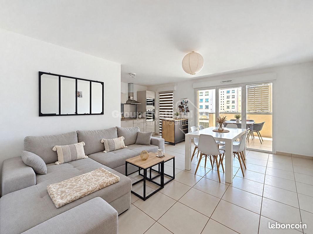 Appartement à louer, 98m², Valence