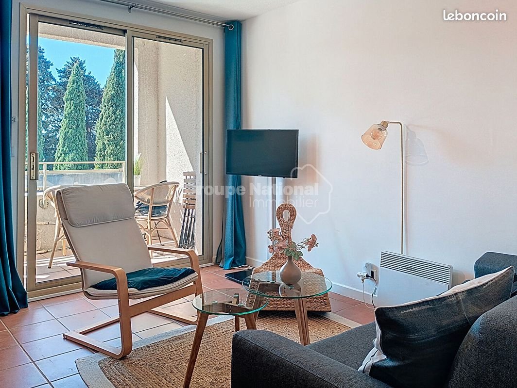 Appartement à louer, 44m², Sainte-Cécile-les-Vignes