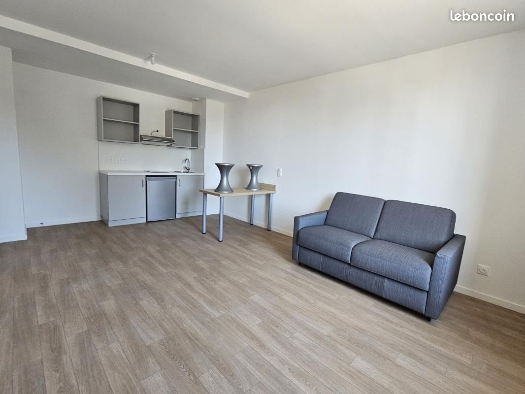 Appartement à louer, 39m², Nîmes