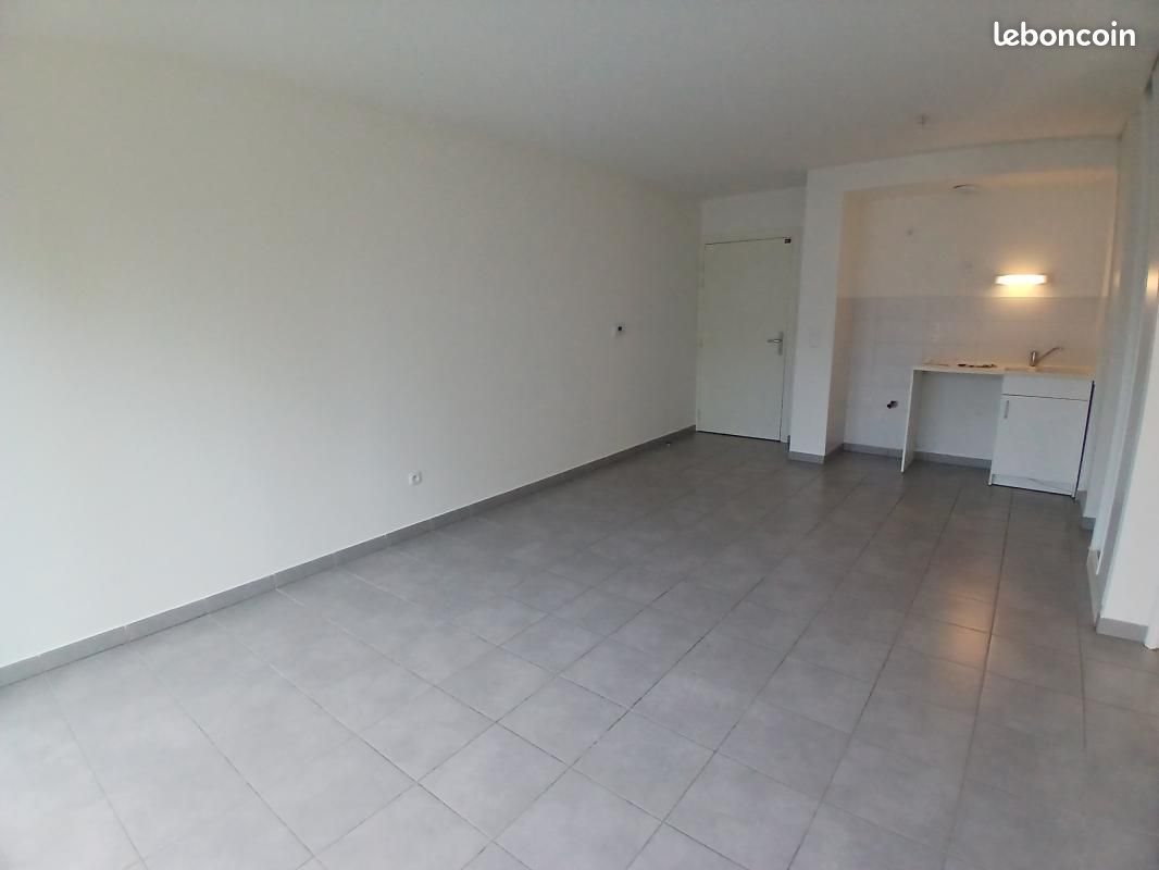Appartement à louer, 40m², Castelginest
