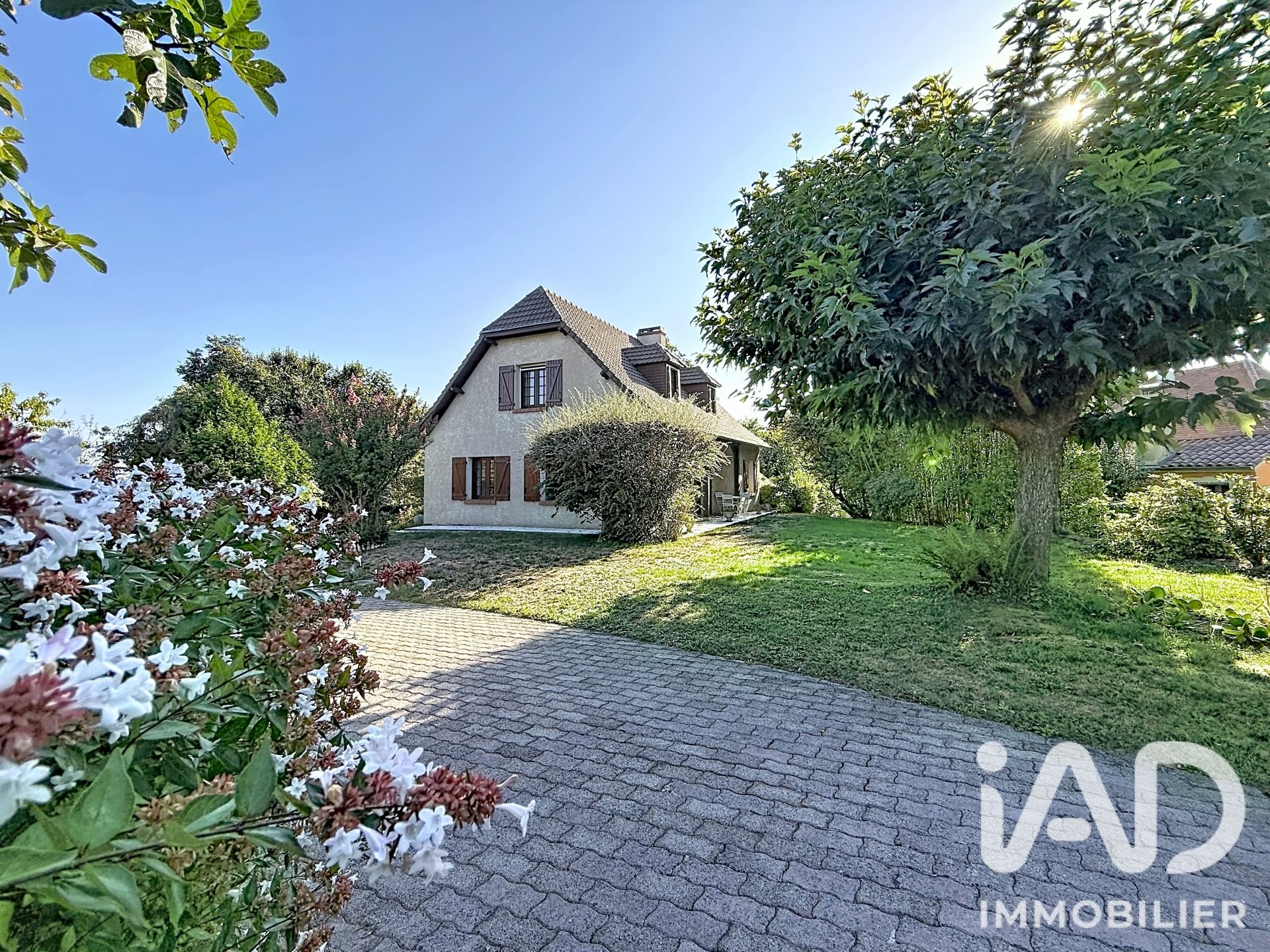 Maison à vendre, 140m², Serres-Morlaàs