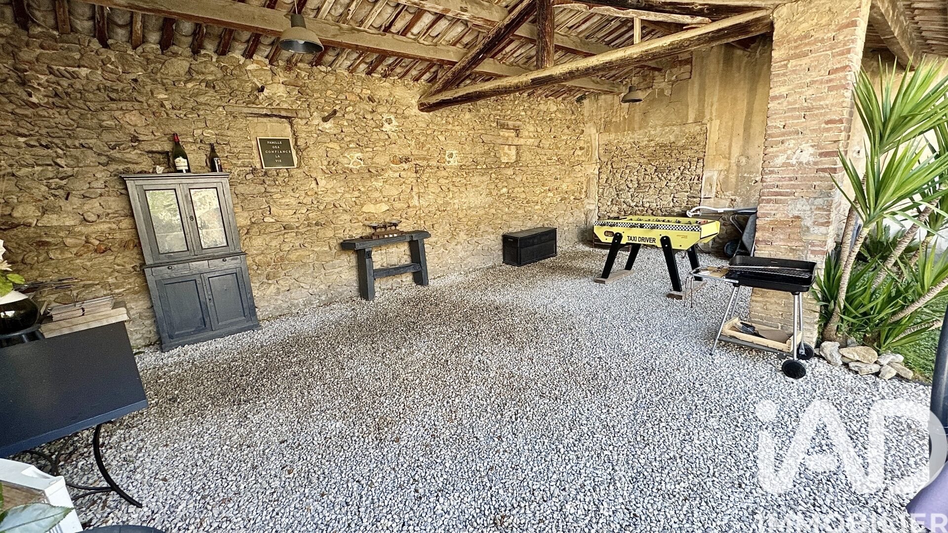 Maison à vendre, 313m², Sainte-Cécile-les-Vignes
