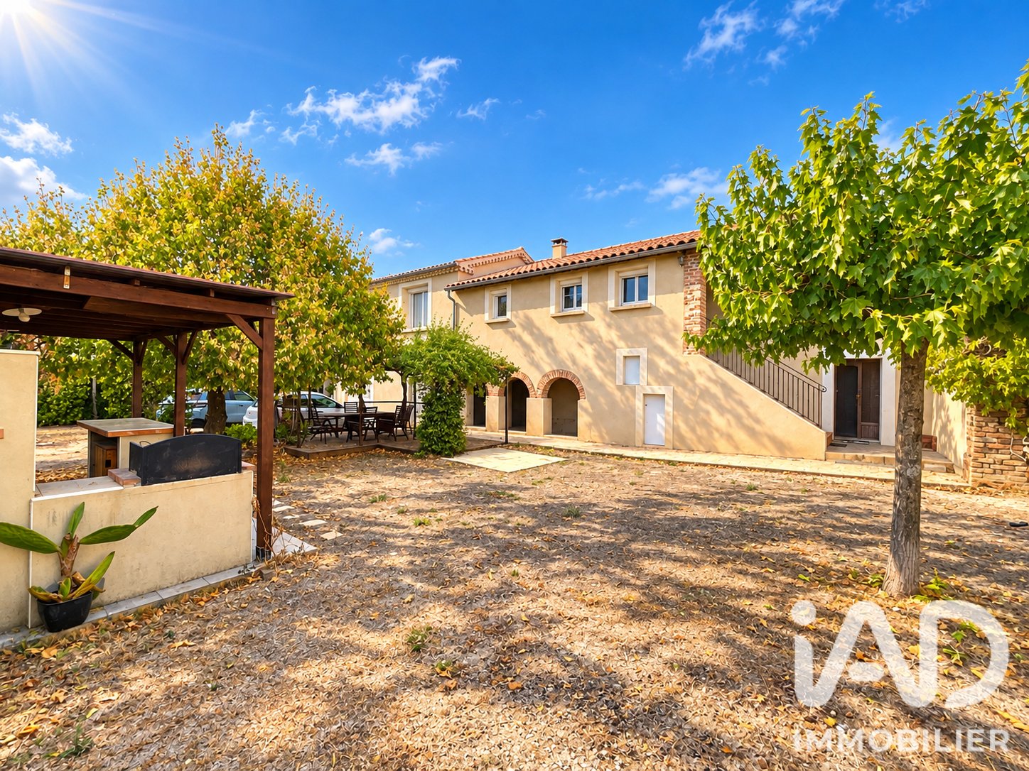Maison à vendre, 140m², Saint-Julien-les-Rosiers