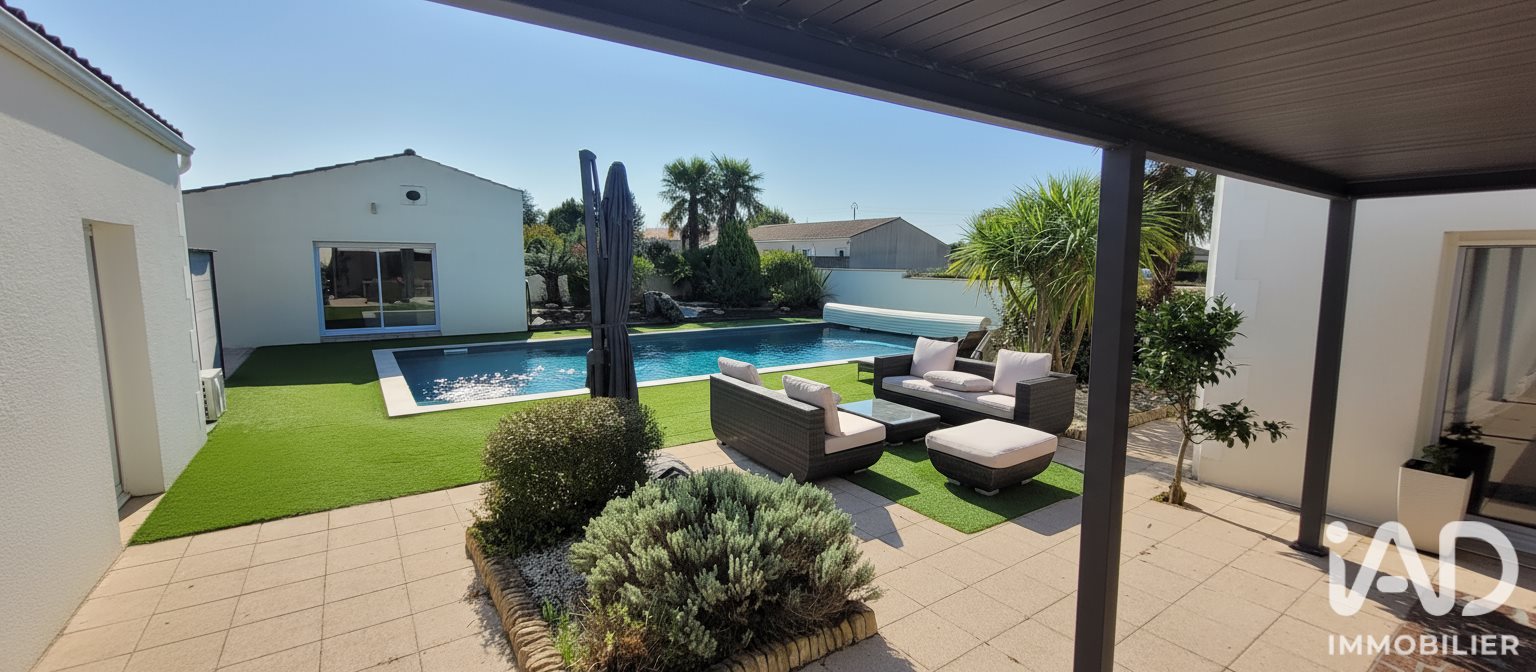 Maison à vendre, 205m², Saint-Jean-d'Angély