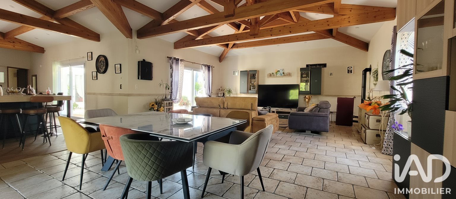 Maison à vendre, 205m², Saint-Jean-d'Angély