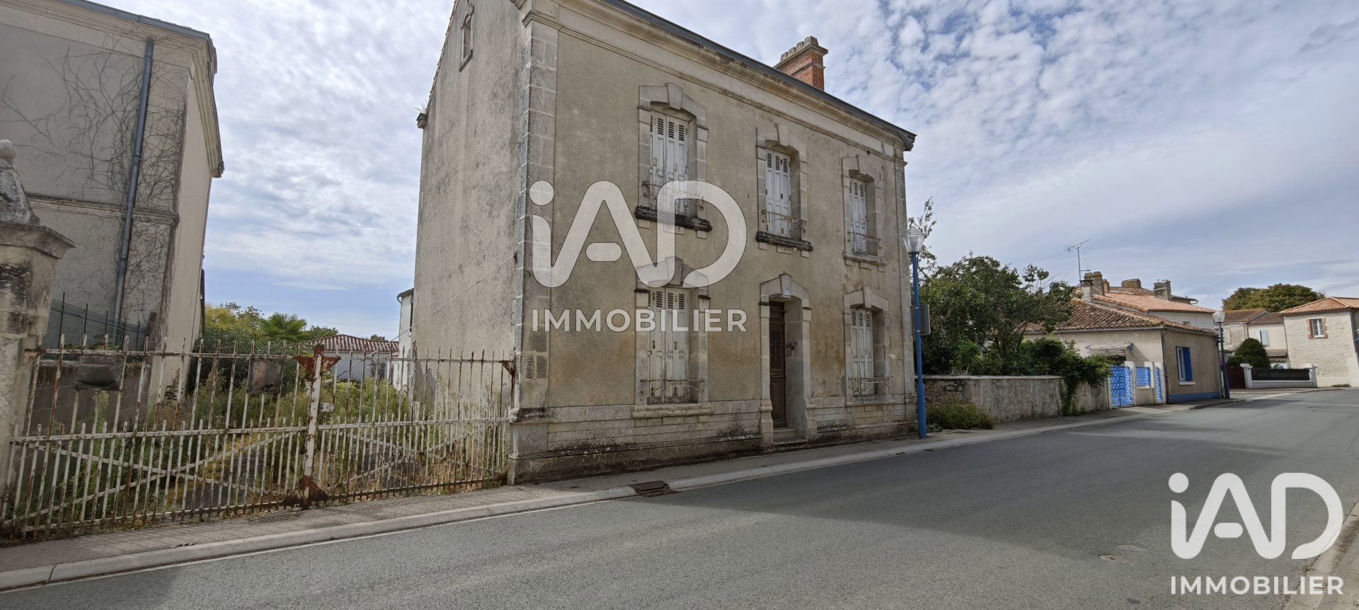 Maison à vendre, 289m², Les Velluire-sur-Vendée