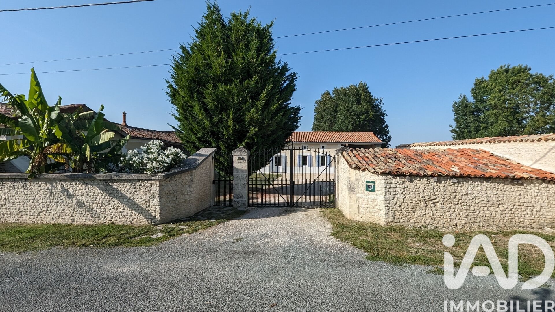 Maison à vendre, 226m², Pommiers-Moulons